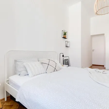 New Comfort Quiet 3bds - Lub8 *