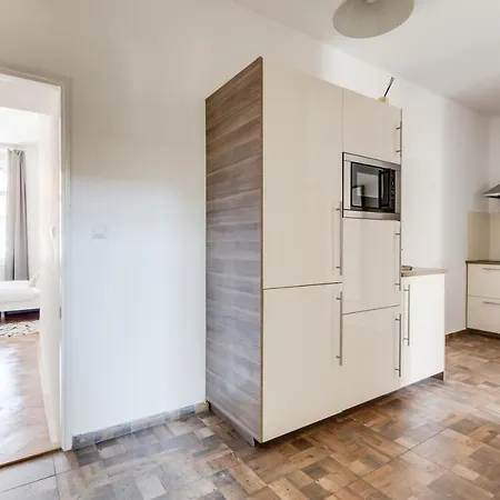 New Comfort Quiet 3bds - Lub8 Apartment Prag